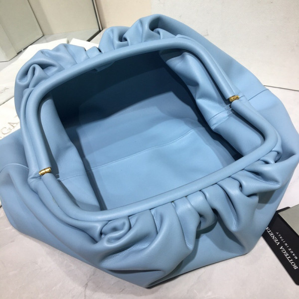 Bo*te*ga ve*ne*ta the pouch