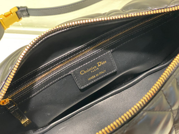 D*or medium vibe hobo bag