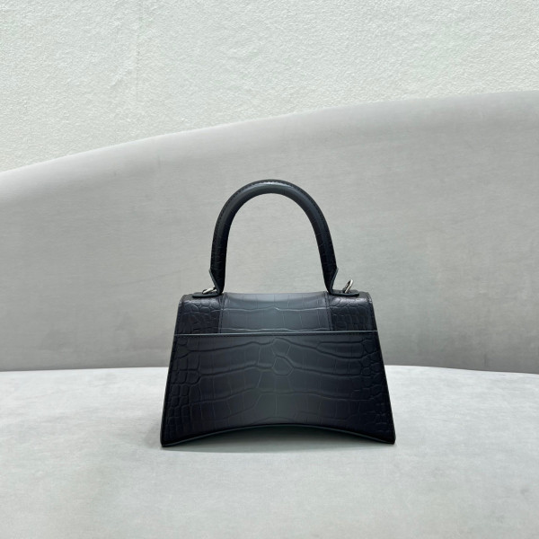 Ba*len*cia*ga hourglass