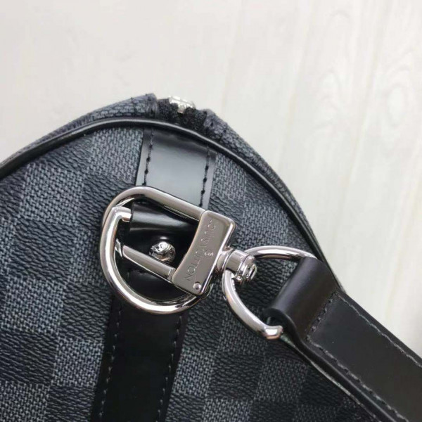 l**is V*t*n keepall bandouliÈre 55