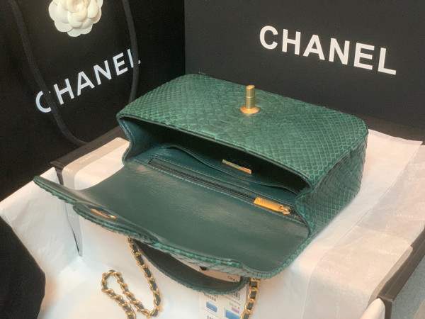 CL MINI FLAP BAG WITH TOP HANDLE