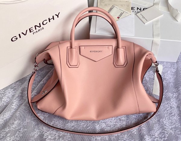 GIVENCHY ANTIGONA SOFT