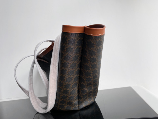 Ce**e large couffin bag