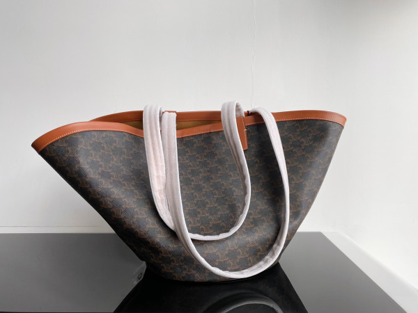 Ce**e large couffin bag