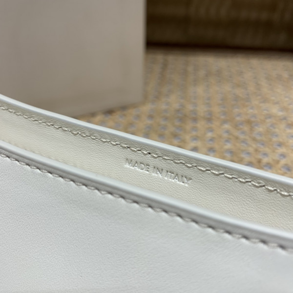 Ce**e shoulder bag cuir triomphe