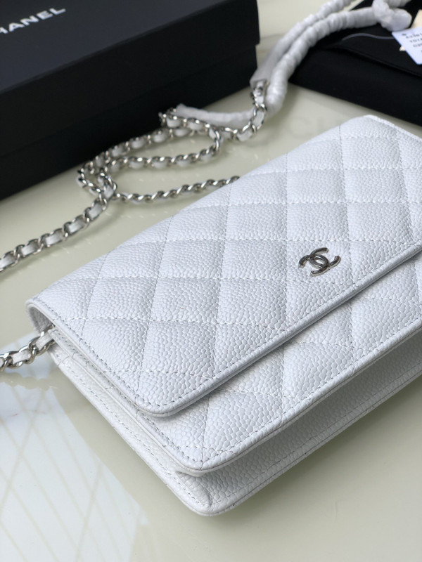 CL CHAIN WALLET CAVIAR