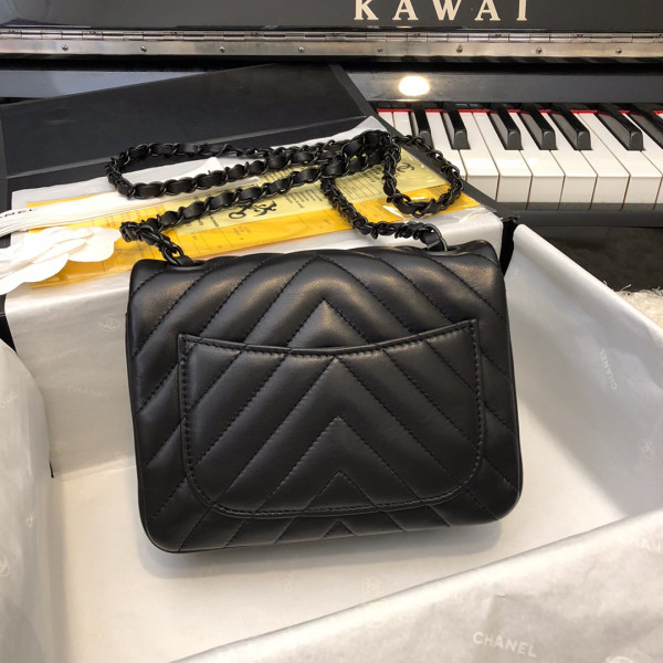 CL FLAP BAG