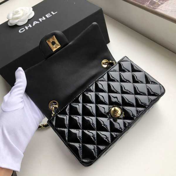 CL FLAP BAG 20CM