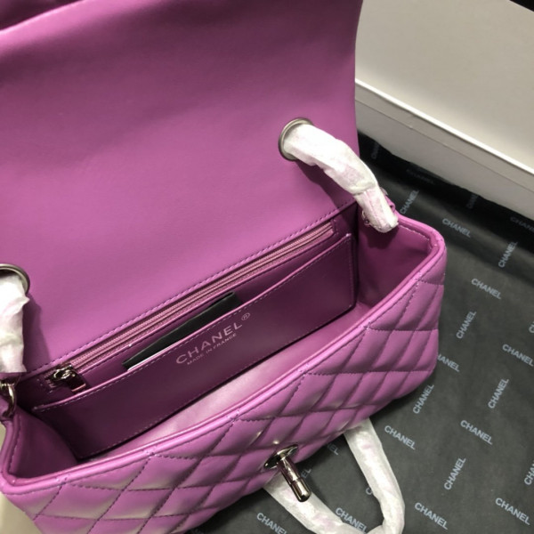 CL FLAP BAG LAMBSKIN