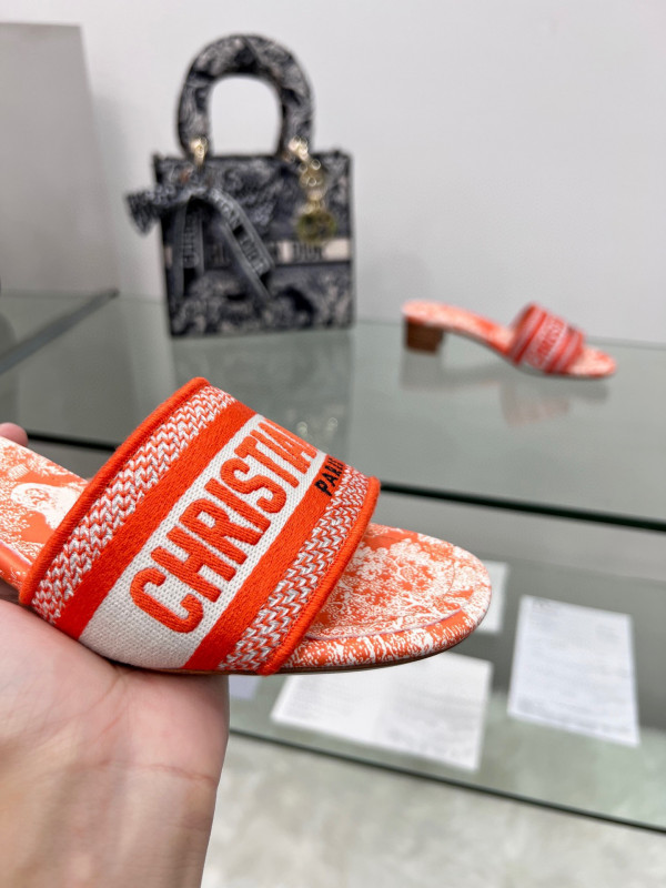 D*or dway heeled slide