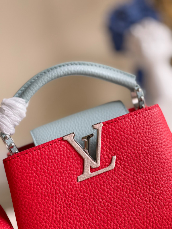 l**is V*t*n capucines mini