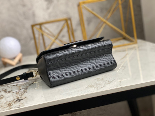 l**is V*t*n twist pm