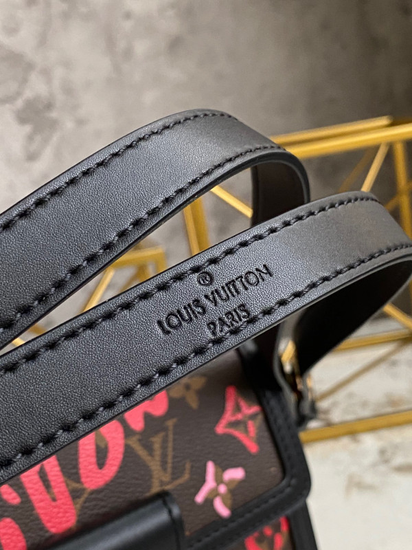 l**is V*t*n limited edition - mini dauphine