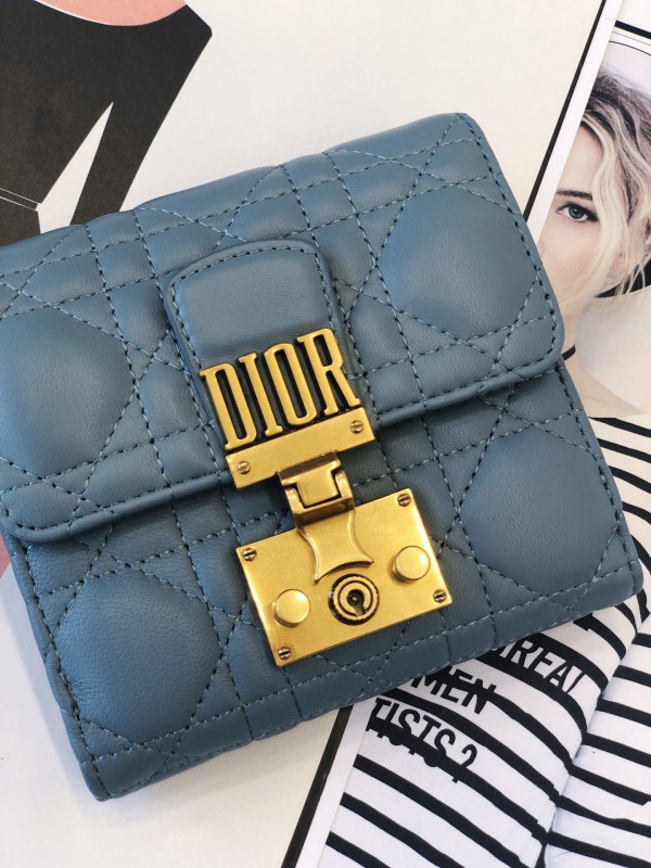 D*oraddict wallet