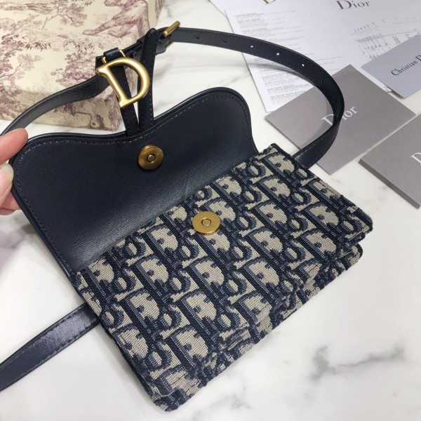 D*or oblique belt bag