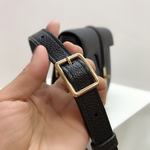 Ce**e besace 16 bag in grained calfskin