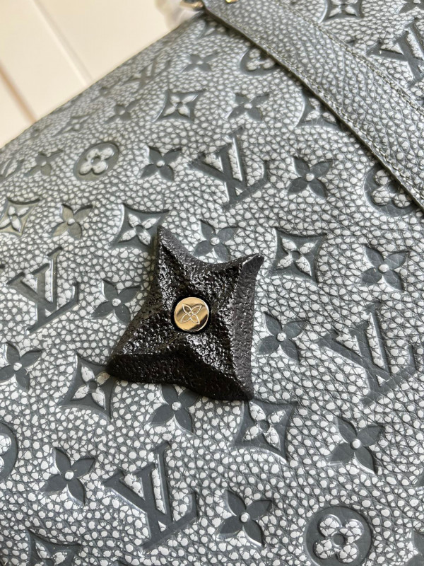 l**is V*t*n keepall 50