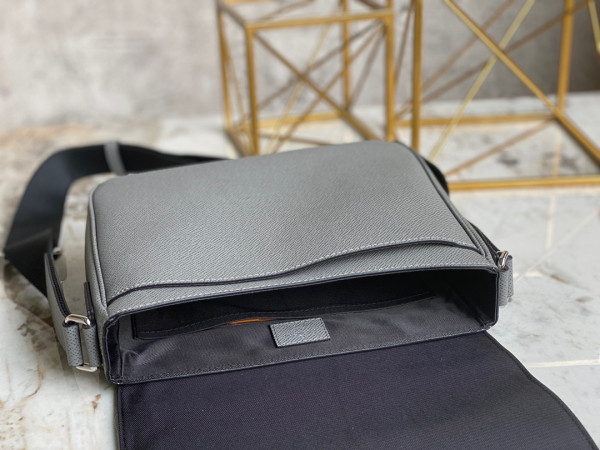 l**is V*t*n district pm