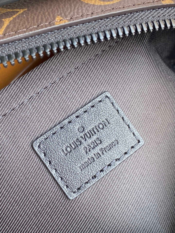 l**is V*t*n s lock messenger