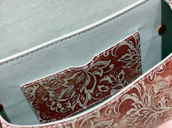 D*or bobby east-west bag