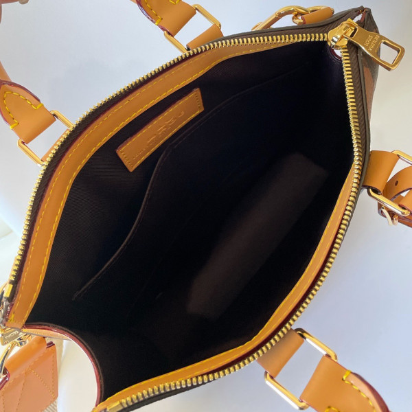 l**is V*t*n sac plat cross