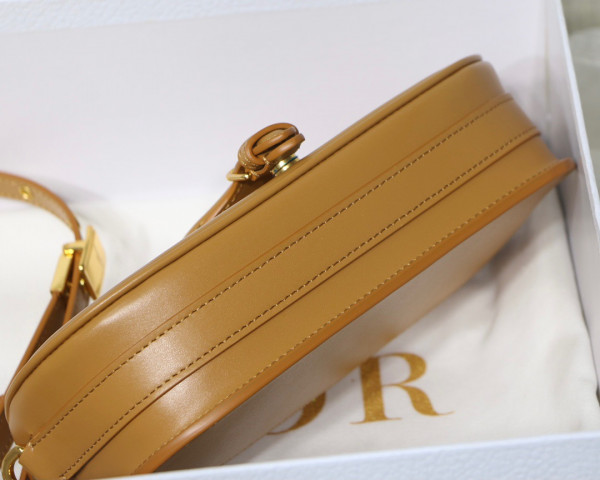 D*or bobby east-west bag