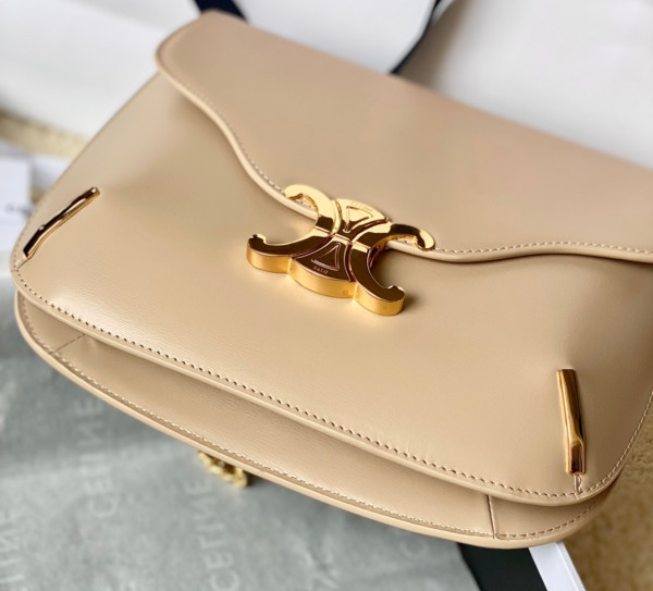 Ce**e chain besace triomphe