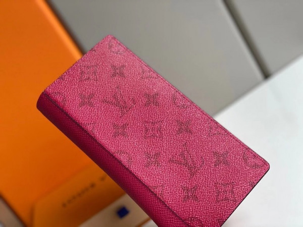 l**is V*t*n brazza wallet