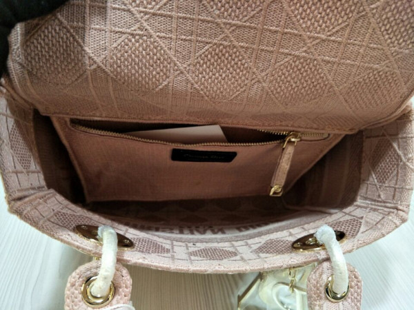 LADY D-LITE EMBROIDERED CANNAGE BAG