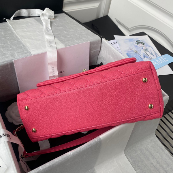 CL LARGE FLAP BAG WITH TOP HANDLE