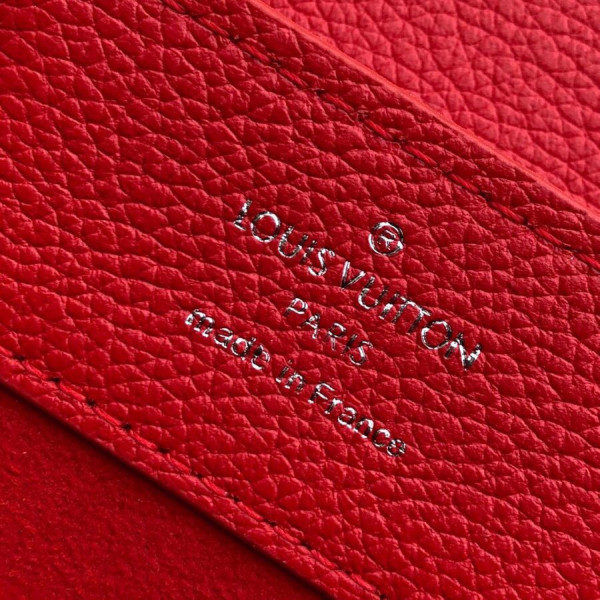 l**is V*t*n lockme backpack mini