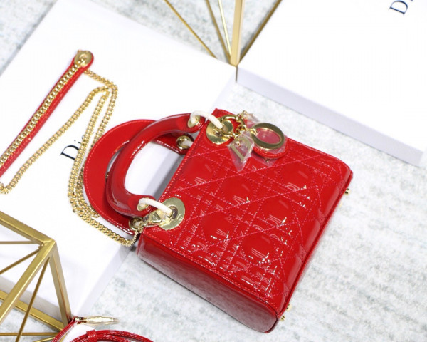 lady D*or mini with cow patent leather