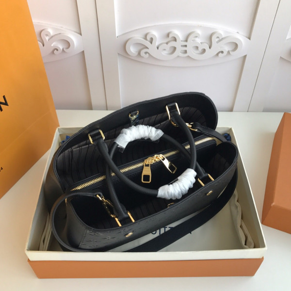 l**is V*t*n montaigne mm