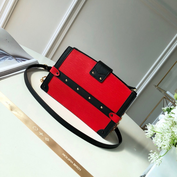 l**is V*t*n trunk clutch