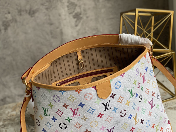 l**is V*t*n graceful mm