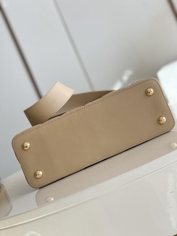 l**is V*t*n capucines mm