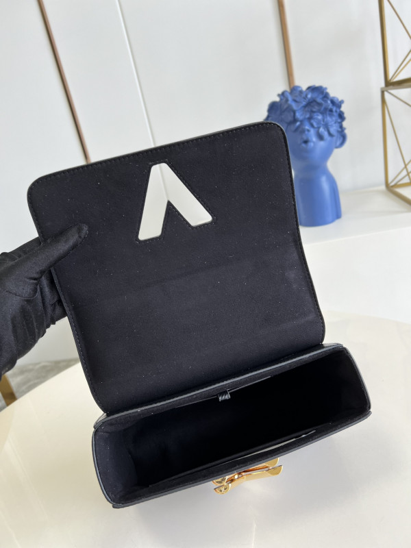 l**is V*t*n twist pm