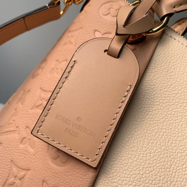 l**is V*t*n v tote mm