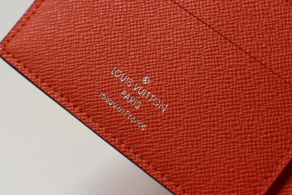 l**is V*t*n multiple wallet