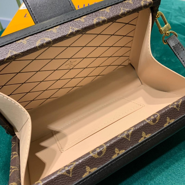 l**is V*t*n petite malle