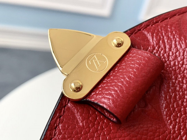 l**is V*t*n pochette metis