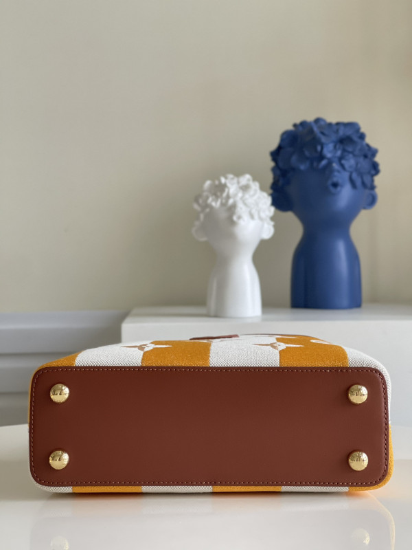 l**is V*t*n capucines bb