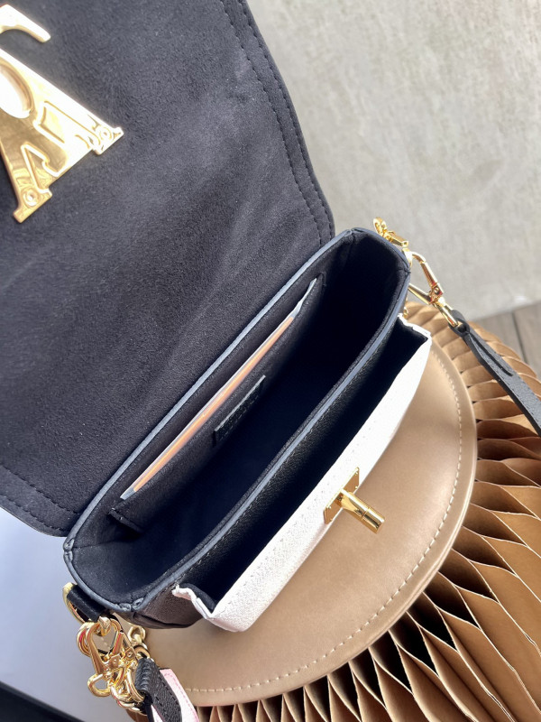 l**is V*t*n lockme tender