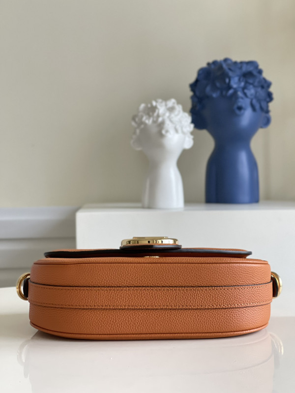 l**is V*t*n pont 9 soft mm