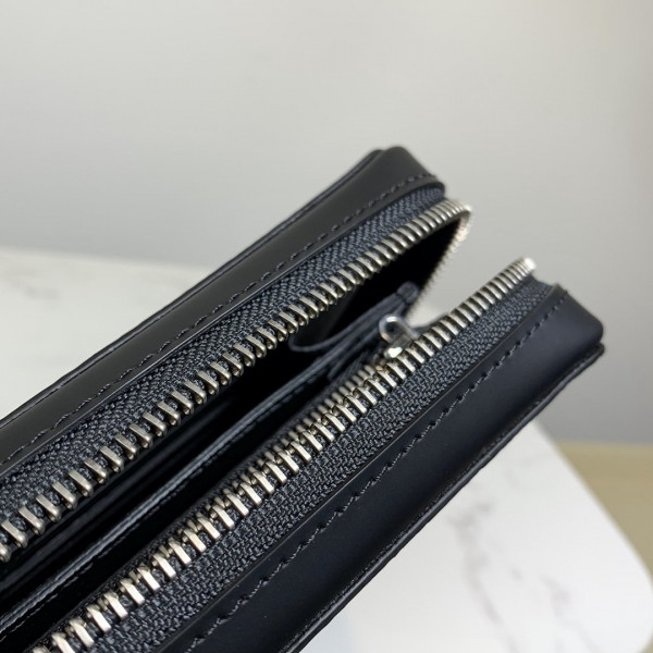 l**is V*t*n zippy xl wallet