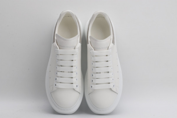 ALEXANDER MCQUEEN Oversized Sneaker