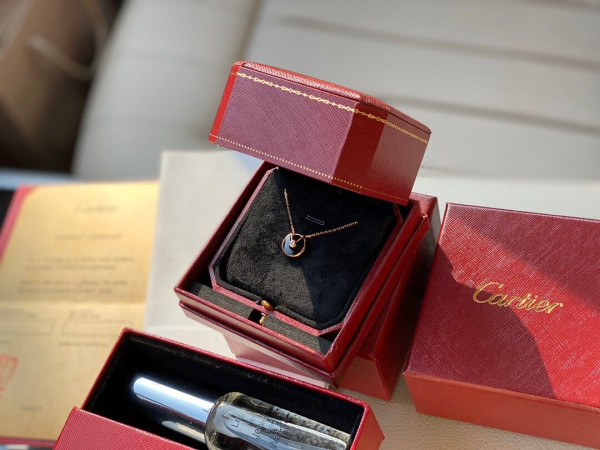 CARTIER Amulet Necklace