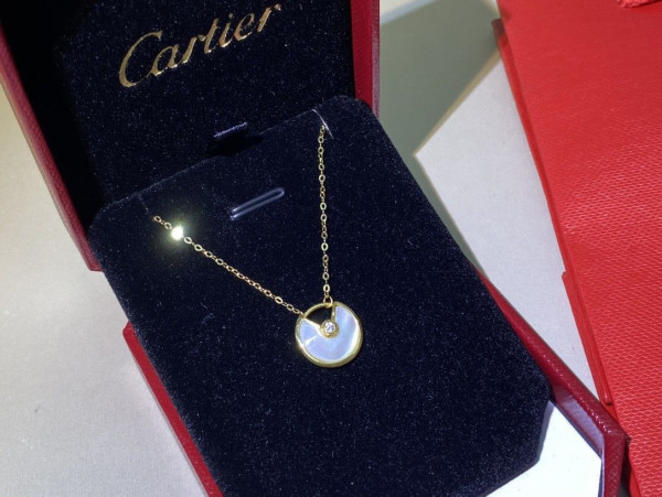 CARTIER Amulet Necklace