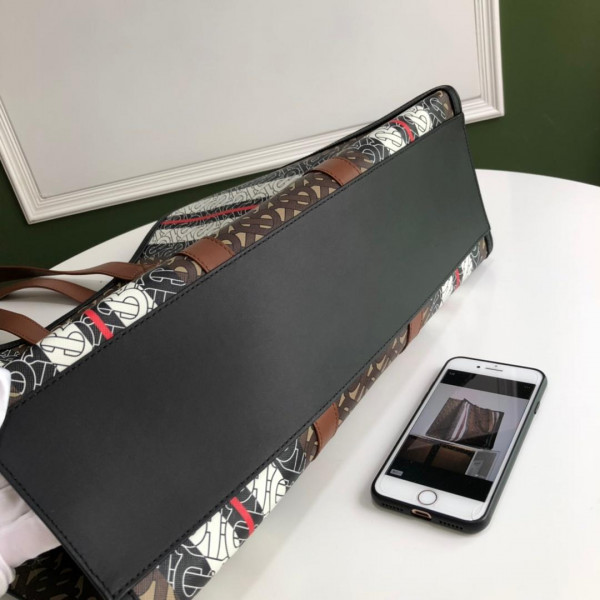 B**rry tmonogram stripe print e-canvas toe bag