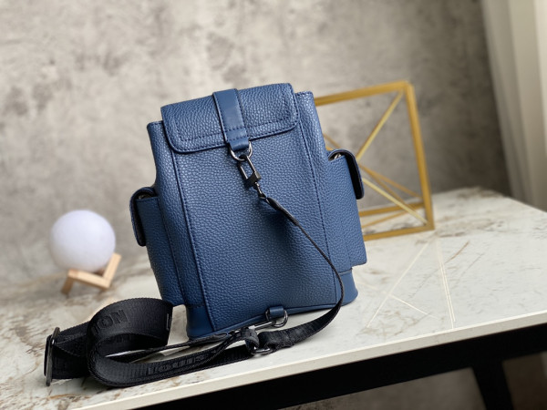 l**is V*t*n christopher xs